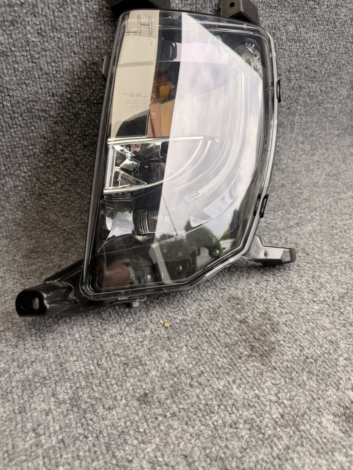 12-20 Model S Front Driver Side LED Fog Light Cornering Lamp Left 6005913-00-I