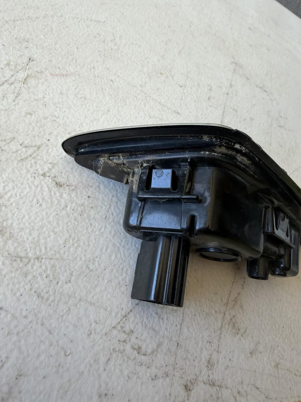 ♦️17–23 TESLA MODEL 3 FRONT LEFT SIDE TURN SIGNAL FENDER CAMERA OEM, 1125106-77C