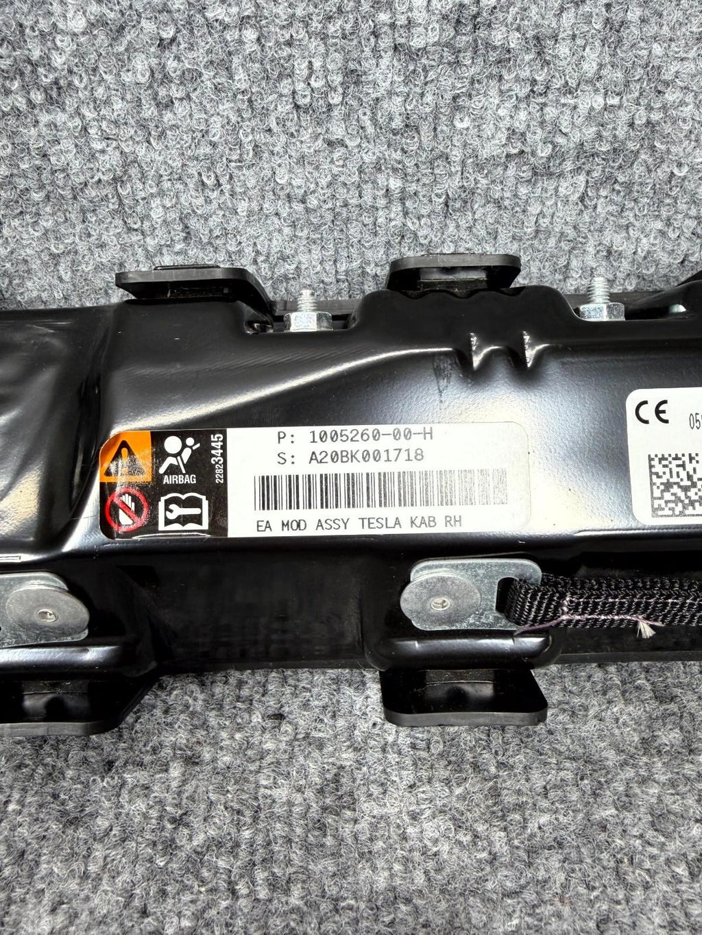 2016-2020 Tesla Model X Right Passenger Side Knee Assembly OEM, 1005260-00-H