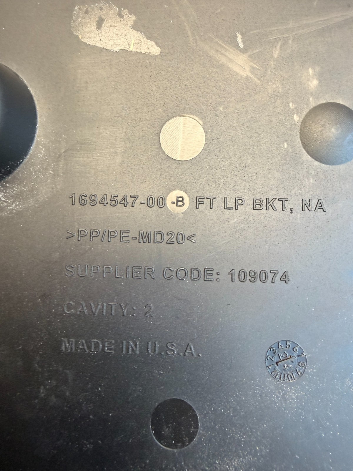 2017-2025 TESLA MODEL 3 LICENSE PLATE BRACKET  FRONT 1694547-00-B