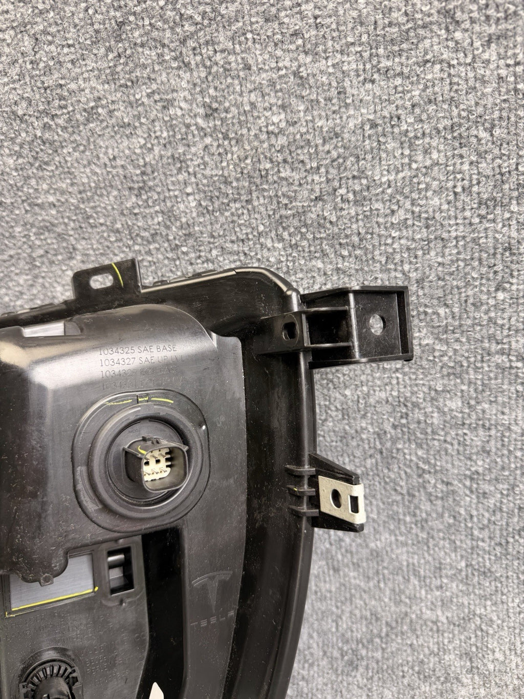 TESLA MODEL X FOG LIGHT RIGHT PASSENGER 2016 2017 18 2019 2020 OEM 1034327-00-C