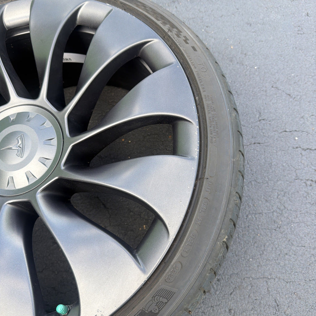 20-24 Tesla Model Y Front Uberturbine Wheel Rim 21" 21x9.5 w/ Tire 1188226-00-B