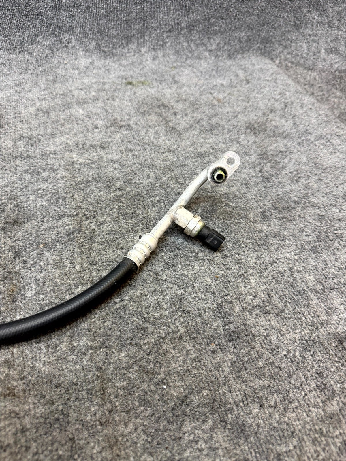 2020-2024 TESLA MODEL Y A/C AIR CONDITIONER DISCHARGE HOSE PIPE OEM,1092158-00-F