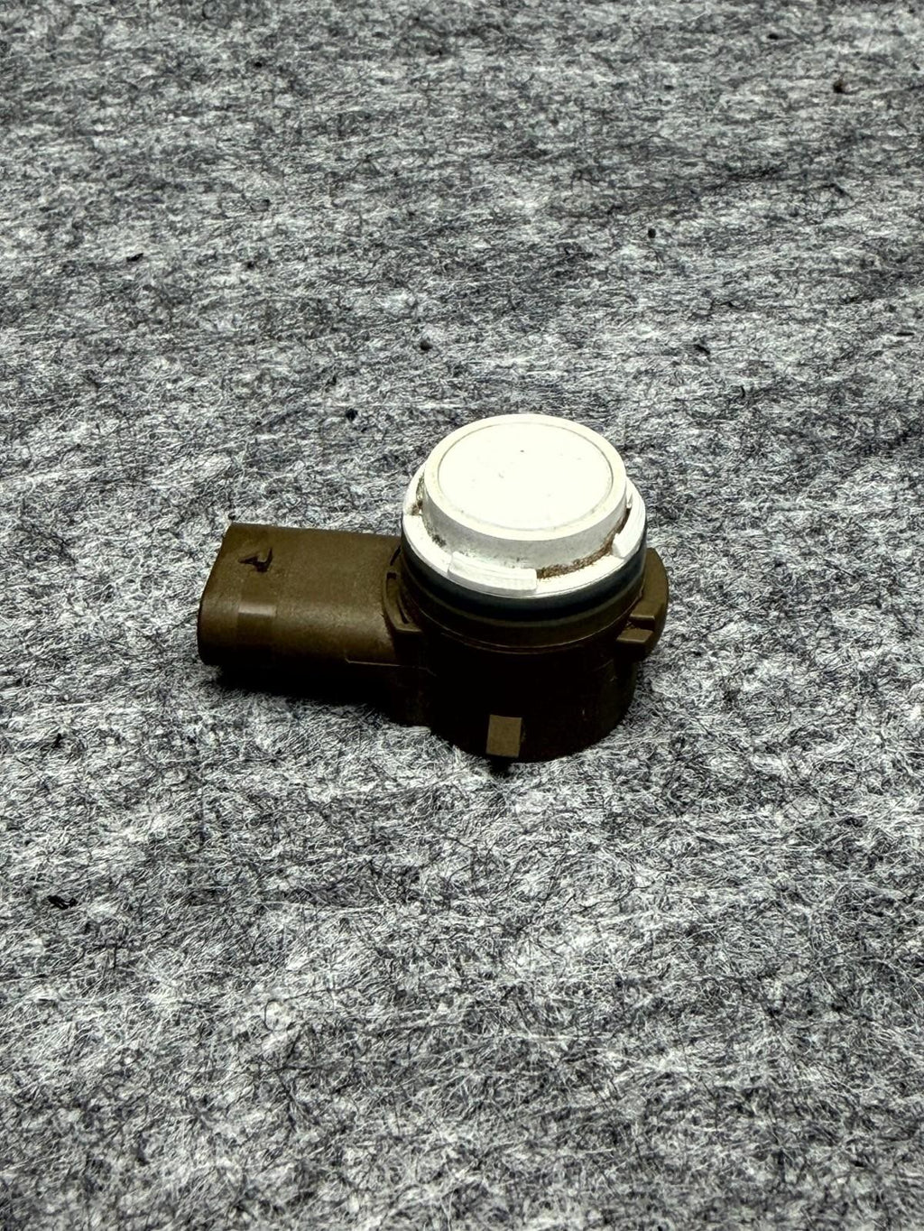 ♦️17-23 TESLA MODEL 3 X REAR BUMPER PARKING ULTRASONIC SENSOR OEM, 1127503-11-C