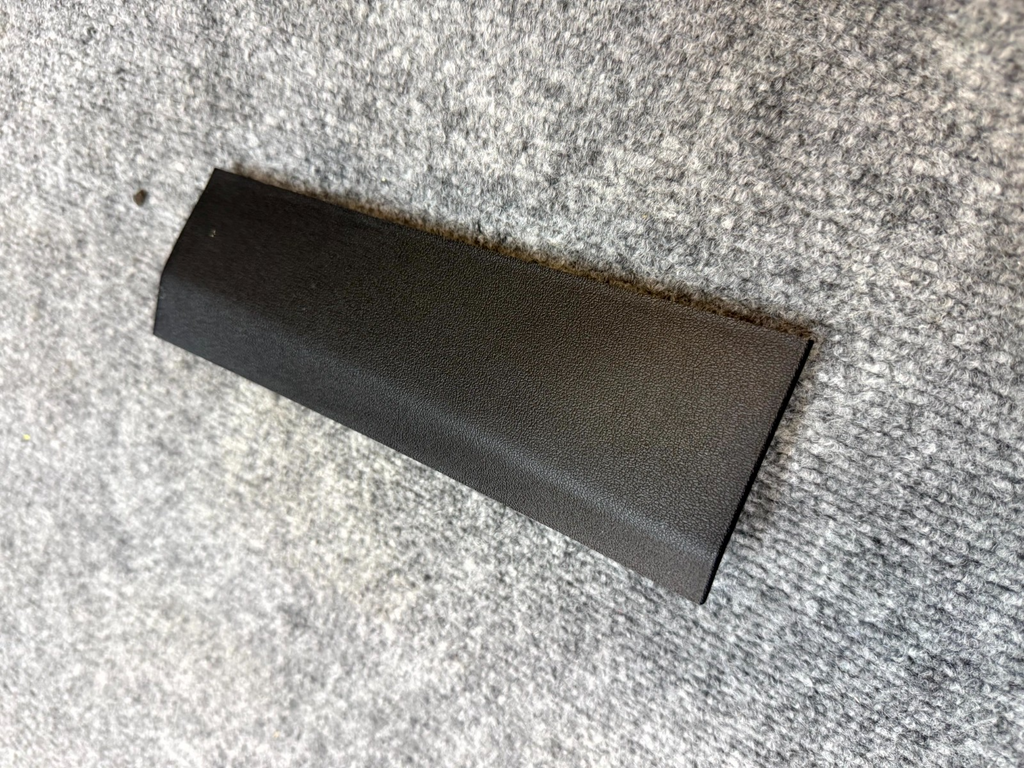 2020-2024 TESLA MODEL Y FRONT RIGHT A PILLAR MIDDLE TRIM COVER OEM, 1494622-00-C