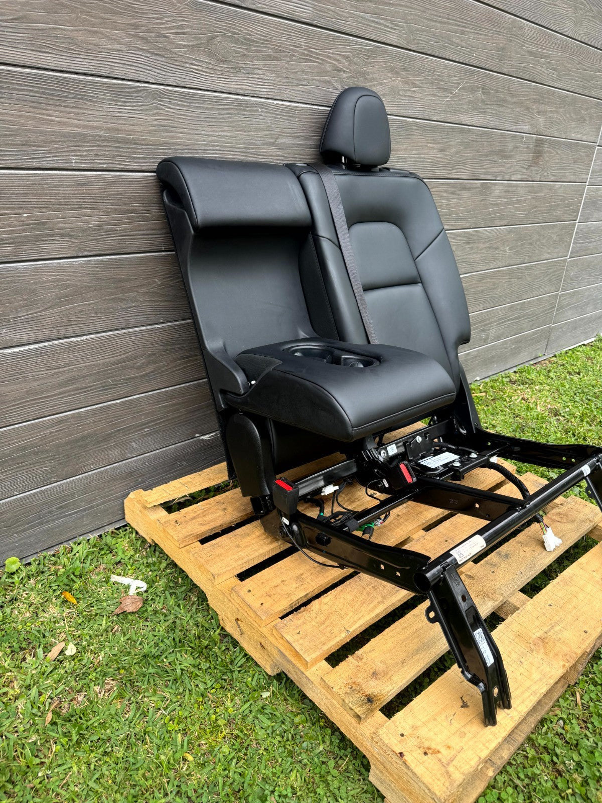 2020-2024 TESLA MODEL Y REAR LEFT UPPER SEAT CUSHION W/ FRAME OEM, 1494833-00-E