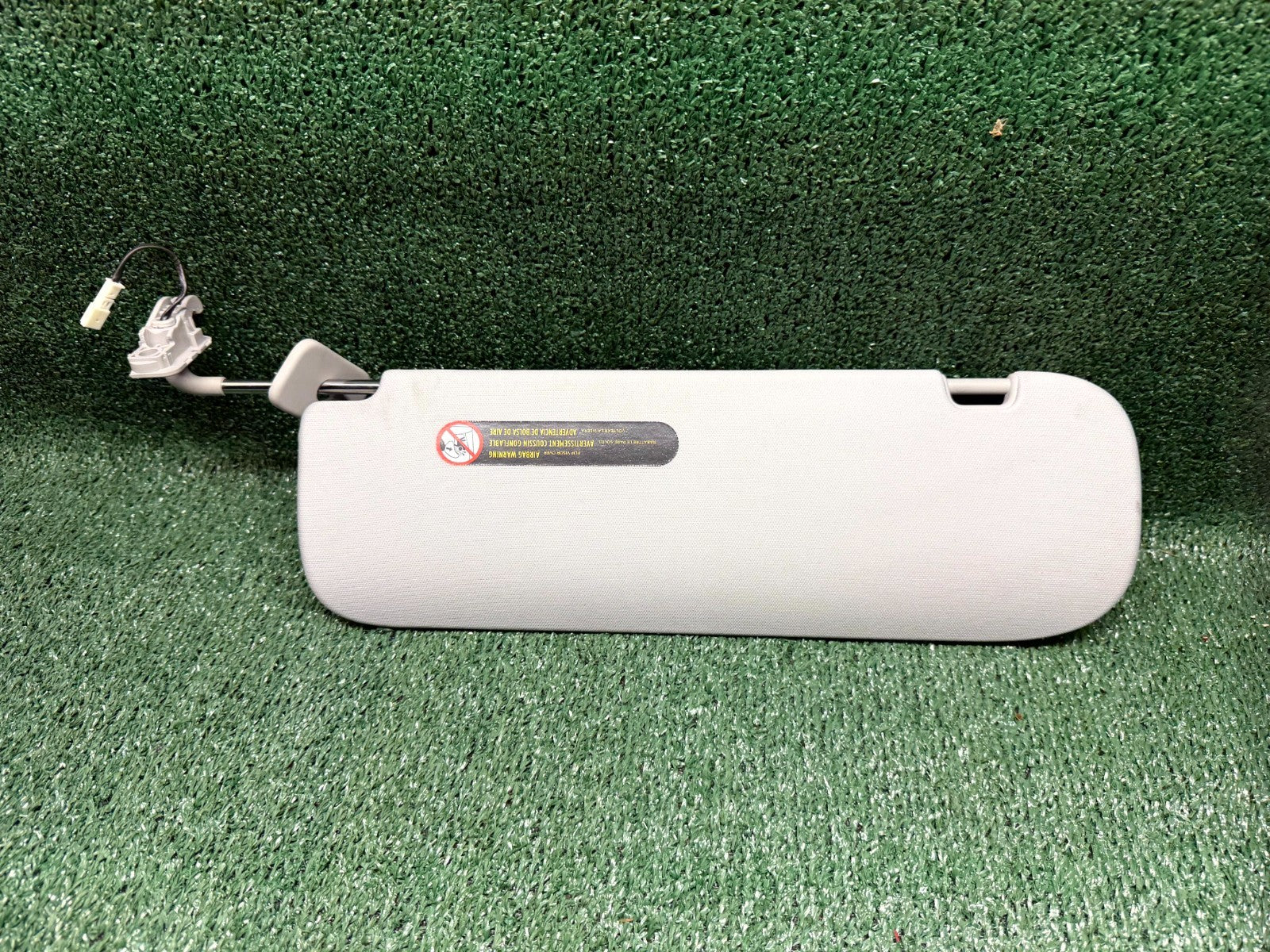 ♦️2020-2024 TESLA MODEL Y/3 FRONT RIGHT SIDE SUN VISOR MIRROR OEM, 1490406-01-A