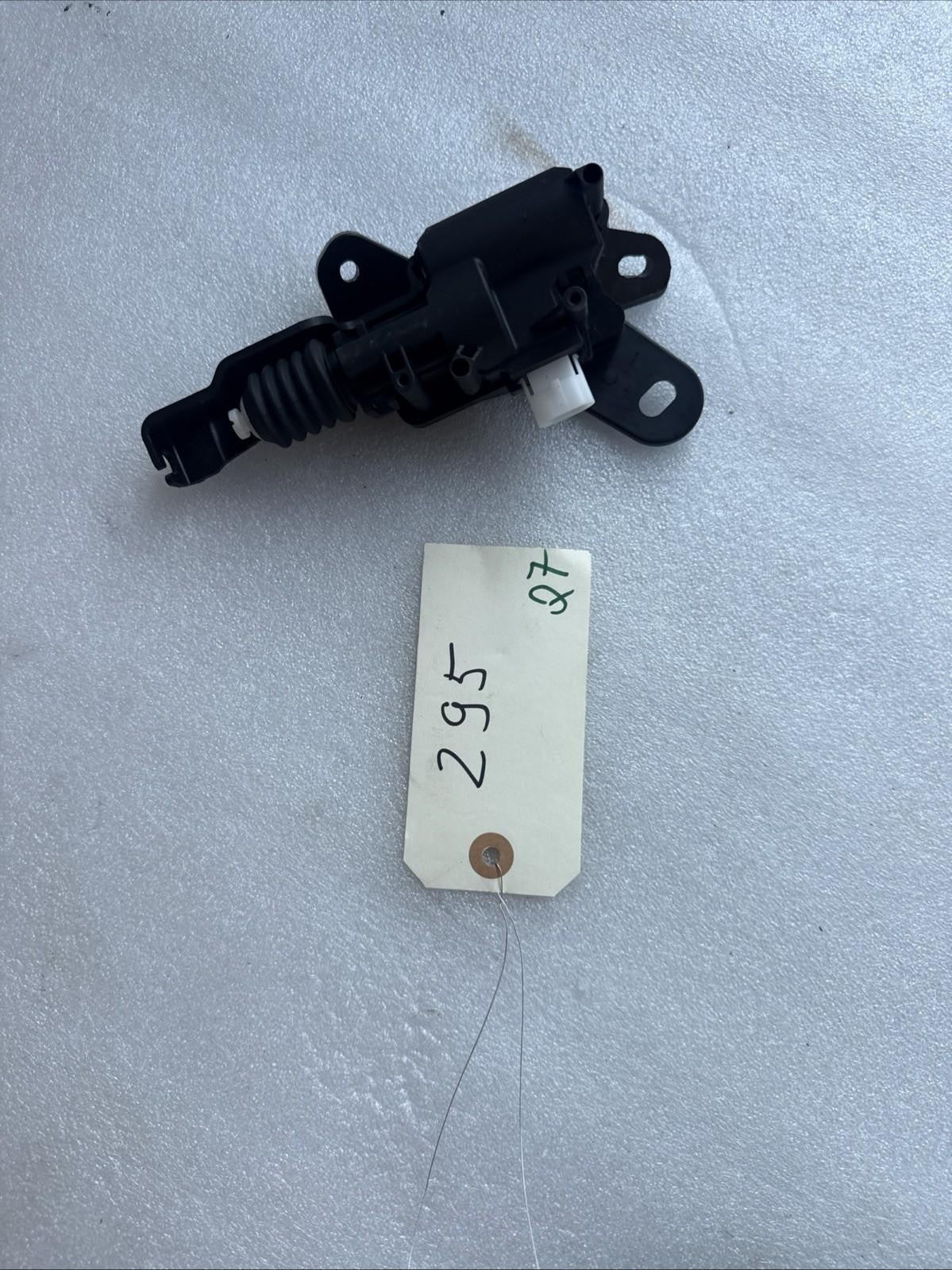 ♦️20-23 TESLA MODEL 3 FRONT HOOD LOCK LATCH ACTUATOR PRIMARY RELEASE OEM,1500398