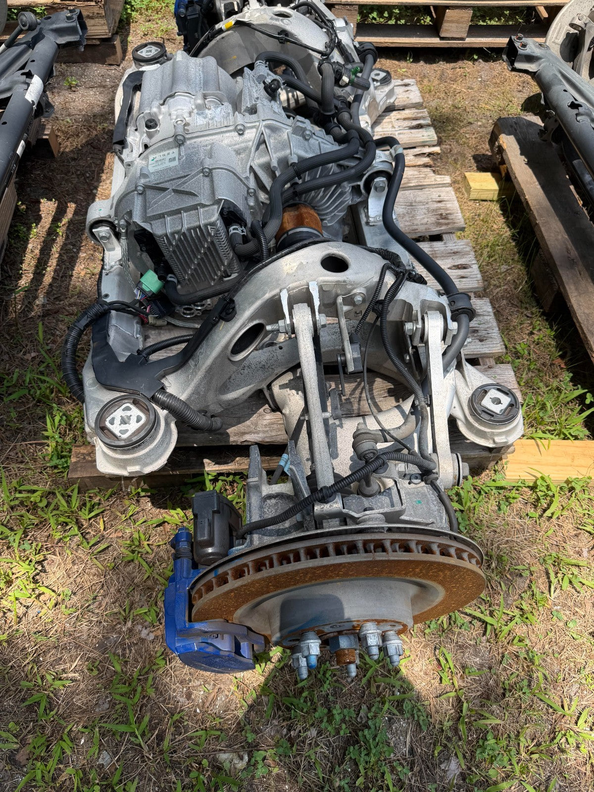 2018 Tesla Model S Rear Axle Drive Unit Subframe Assembly 1037000-00-F