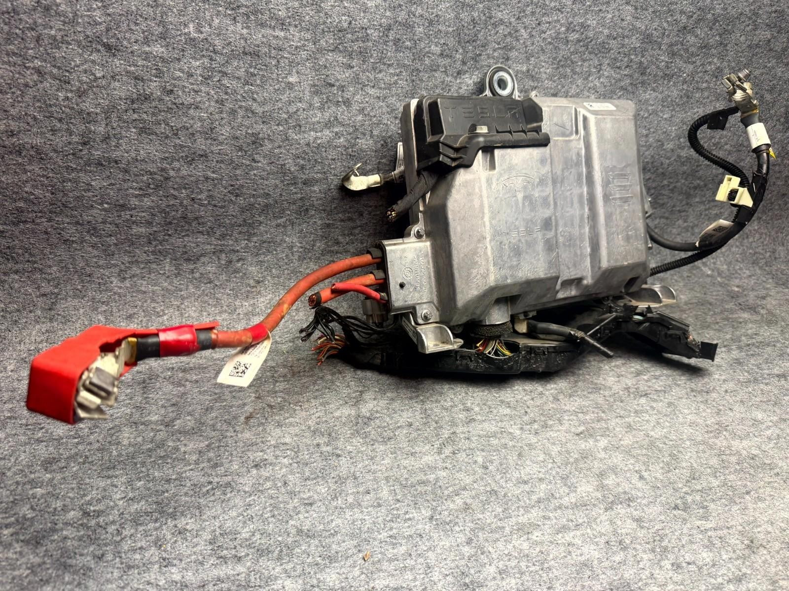 ♦️17-23 TESLA MODEL 3 FRONT SUSPENSION COMFORT CONTROL MODULE OEM, 1112485-00-A