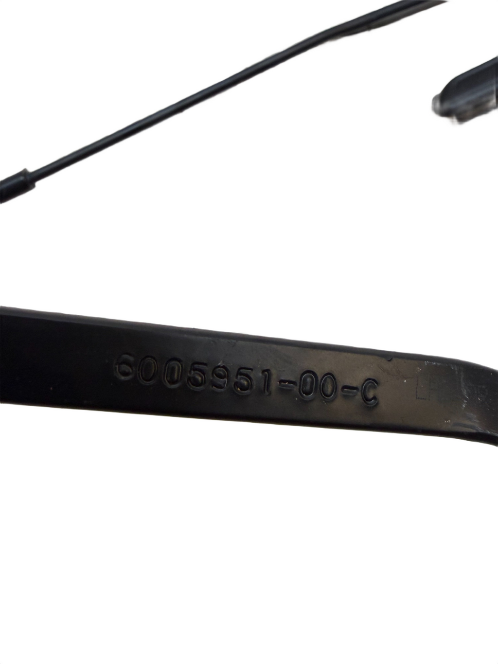16-20 Tesla Model S Front Right Left Side Windshield Wiper Arm Set 6005951-00-C