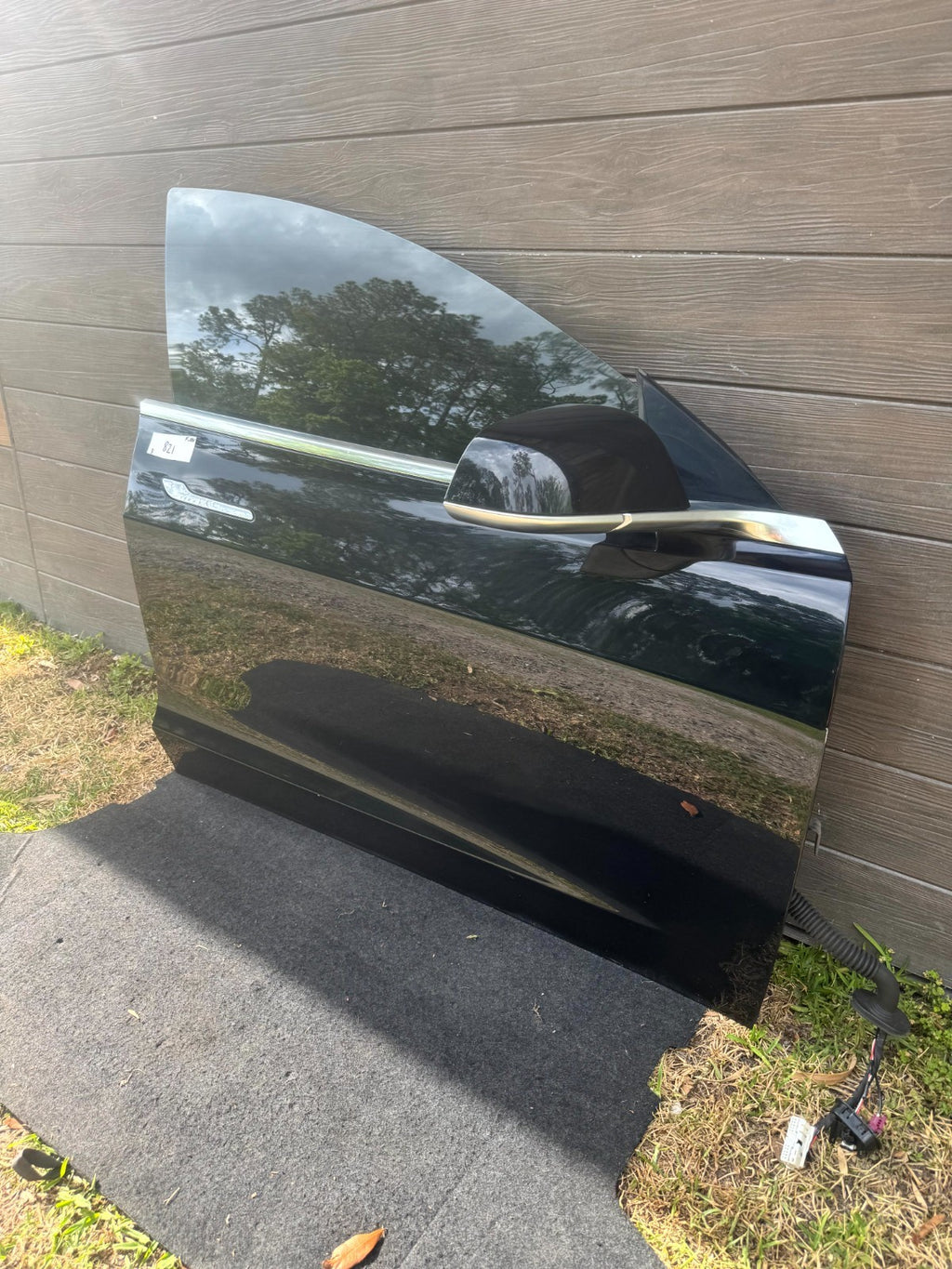 2017 - 2023 TESLA MODEL 3 FRONT RIGHT PASSENGER SIDE DOOR SHELL PANEL BLACK OEM