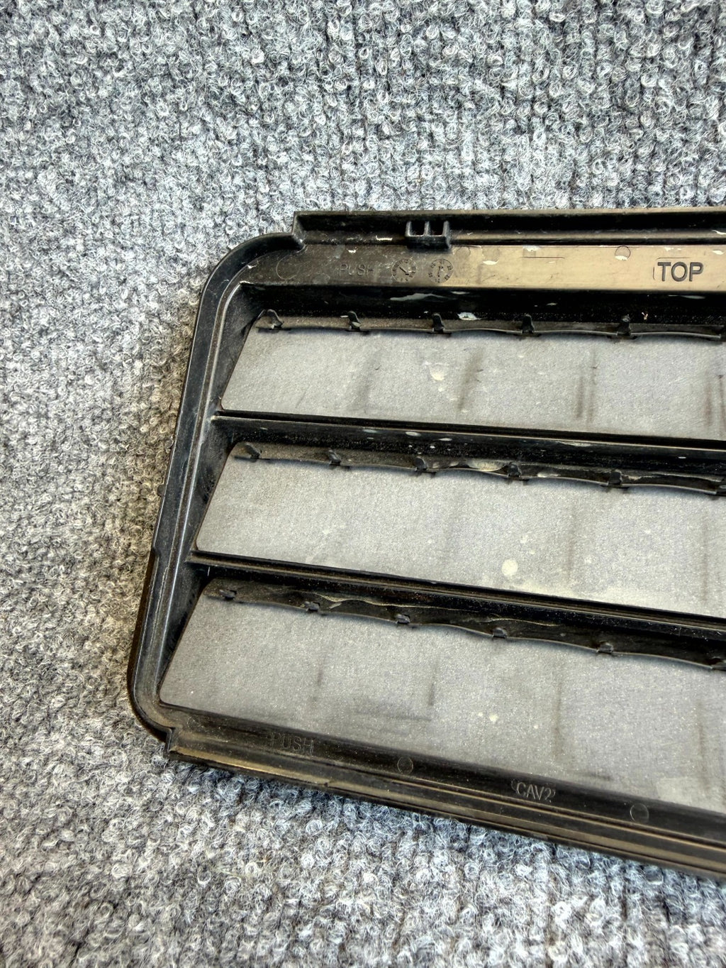 2017 - 2023 TESLA MODEL 3 AIR EXTRACTOR CABIN VENT GRILLE OEM, 1098751-00-C
