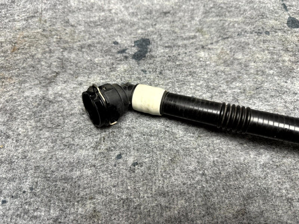 ♦️2017-2023 TESLA MODEL 3 RADIATOR COOLING PIPE HOSE OUTLET OEM, 1077589-00-F