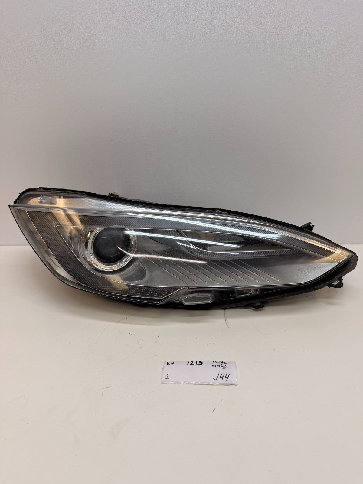 2012-2016 Tesla Model S Front Right Passenger Side Headlight Lamp 6005907-00-D