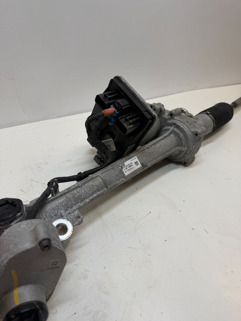2016-25 Tesla Model S Power Steering Gear Rack & Pinion w/ Tie Rod 1070801-00-E