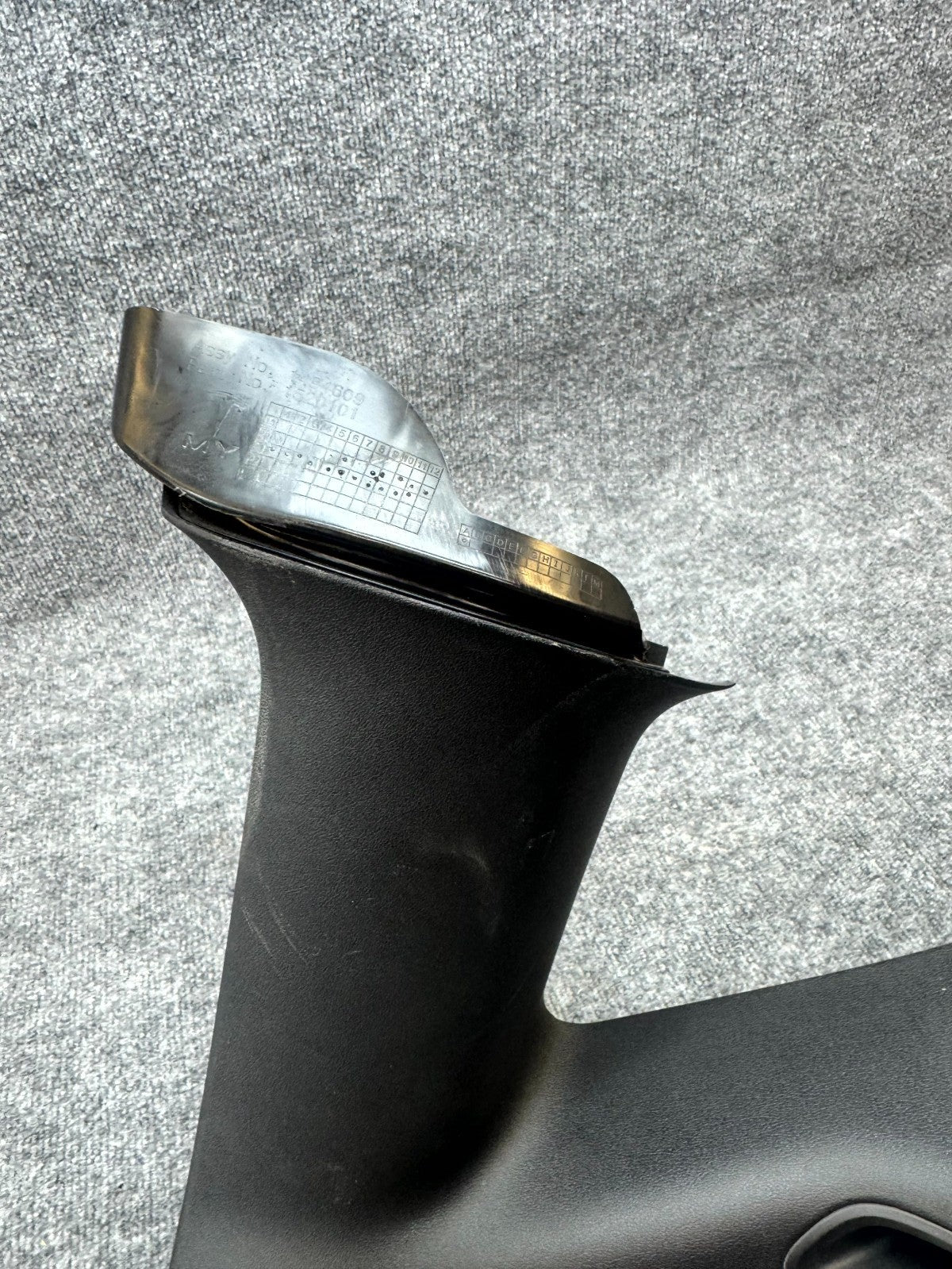 2020-2024 TESLA MODEL Y REAR RIGHT C PILLAR UPPER QUARTER PANEL OEM, 149460900F
