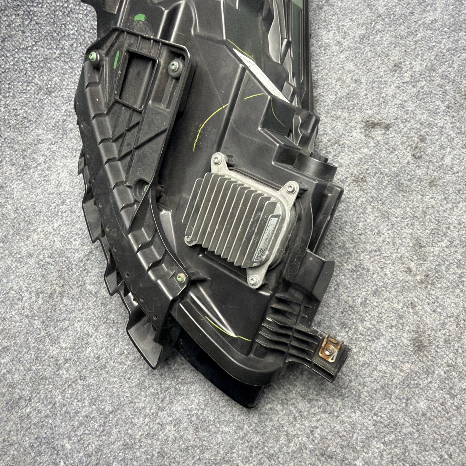 2021-2023 TESLA MODEL 3 Y LEFT HEADLIGHT MATRIX LED DRIVER HEAD LIGHT SCRATCHED