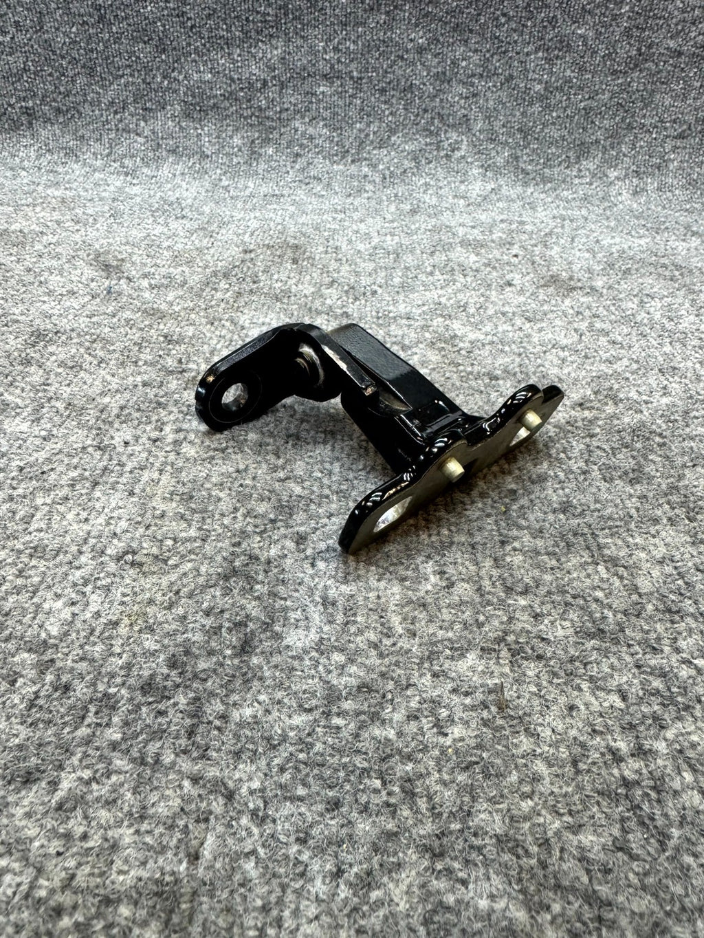 2020 - 2024 TESLA MODEL Y REAR LEFT DRIVER SIDE DOOR HINGE OEM, 1626078-00-C
