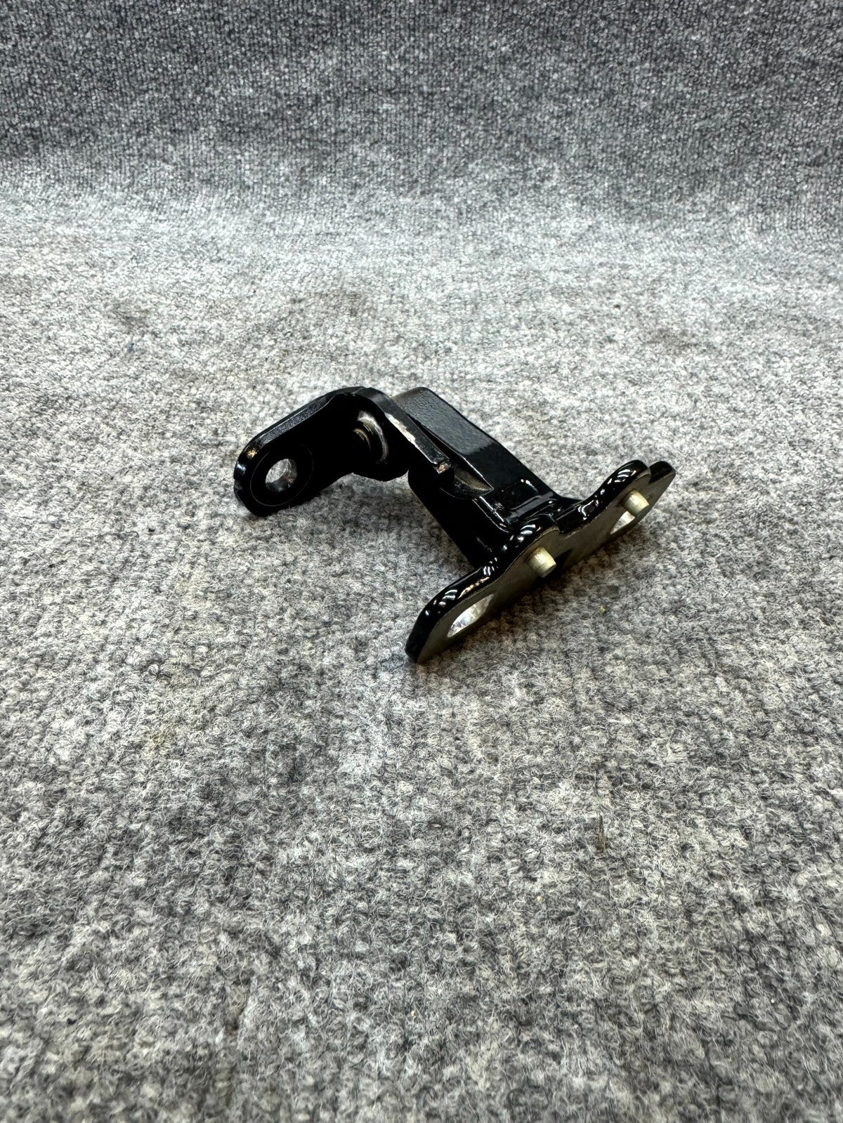 2020 - 2024 TESLA MODEL Y REAR LEFT DRIVER SIDE DOOR HINGE OEM, 1626078-00-C