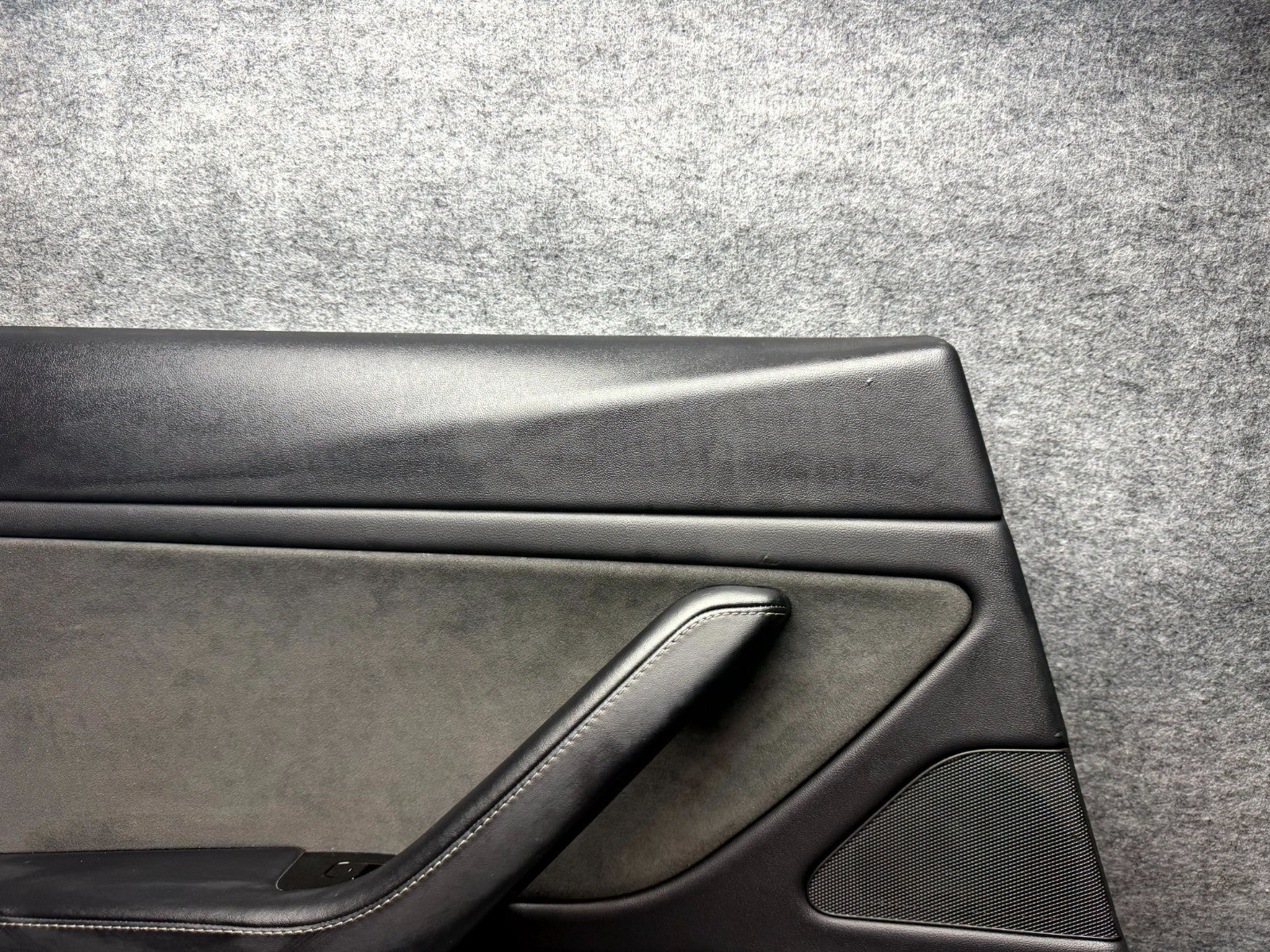 ♦️2017 - 2023 TESLA MODEL 3 REAR LEFT SIDE DOOR PANEL TRIM OEM, 1090413-01-M