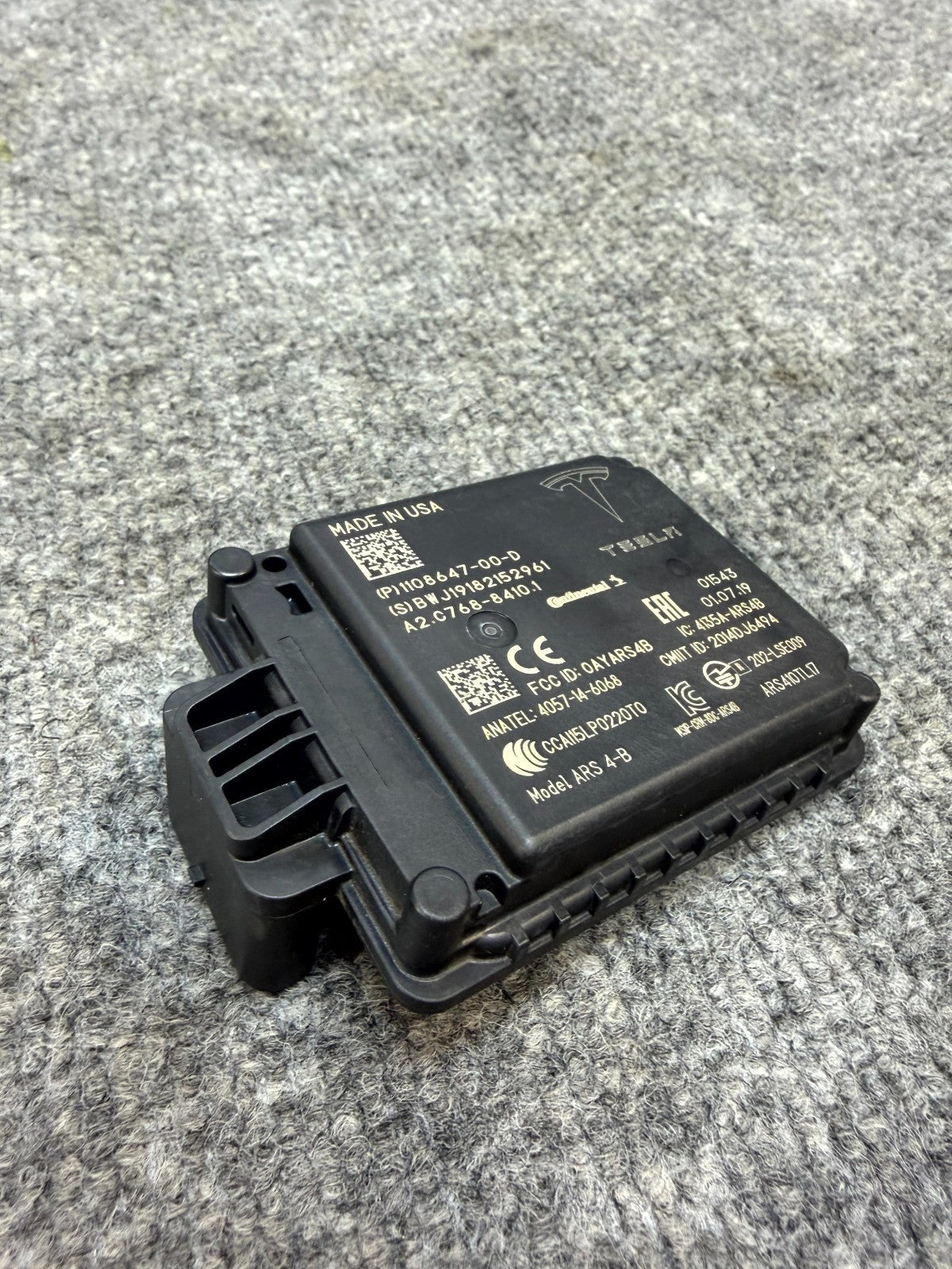2017–2023 TESLA MODEL 3 FRONT DISTANCE RADAR CRUISE MODULE OEM, 1108647-00-D