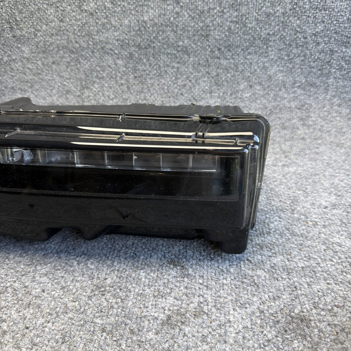 DMG‼️‼️24-27 Tesla Cybertruck Front Left Driver Side Headlight LED 1806404-00-D
