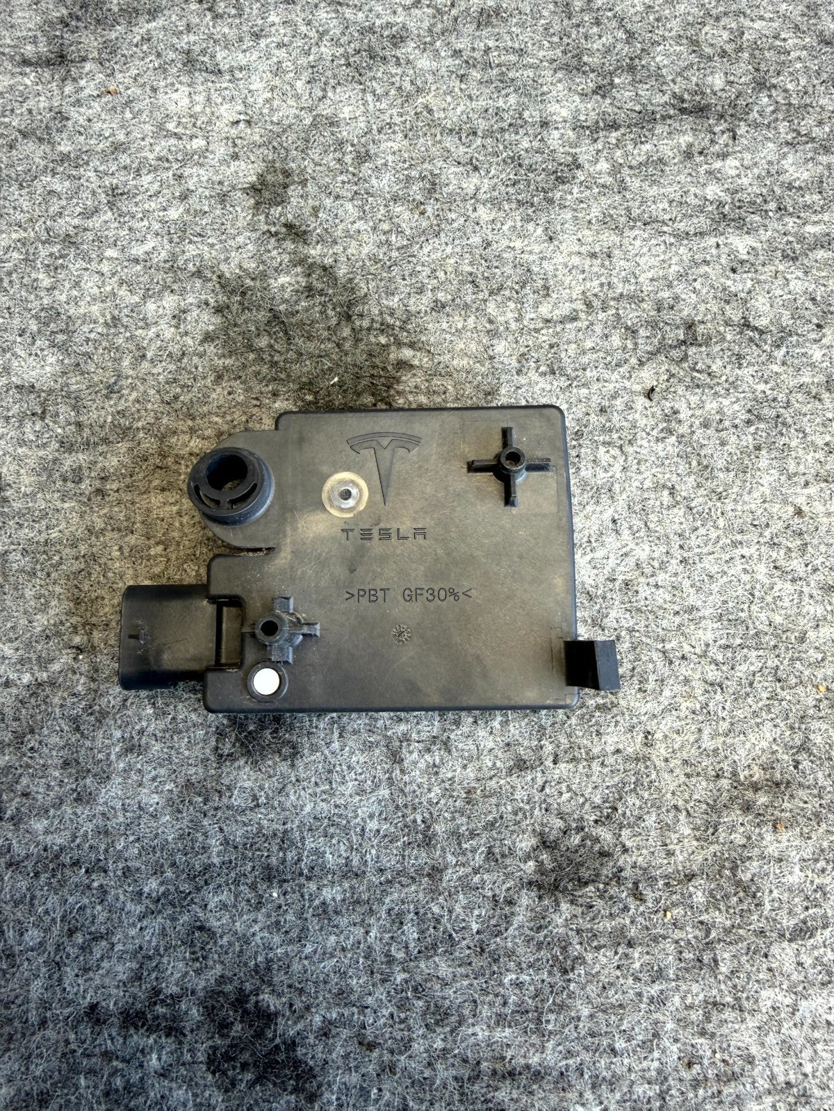 ♦️2017–2023 TESLA MODEL 3 REAR BUMPER BODY CONTROL MODULE SENSOR OEM, 109785500H