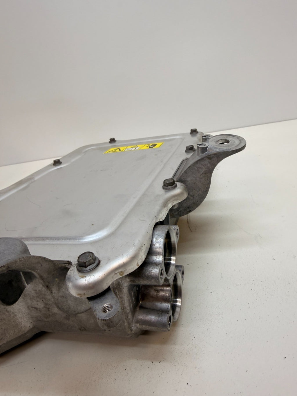 2016-2021 TESLA MODEL S COMPUTER MODULE JUNCTION BOX /W CABLE 1059891-00-E
