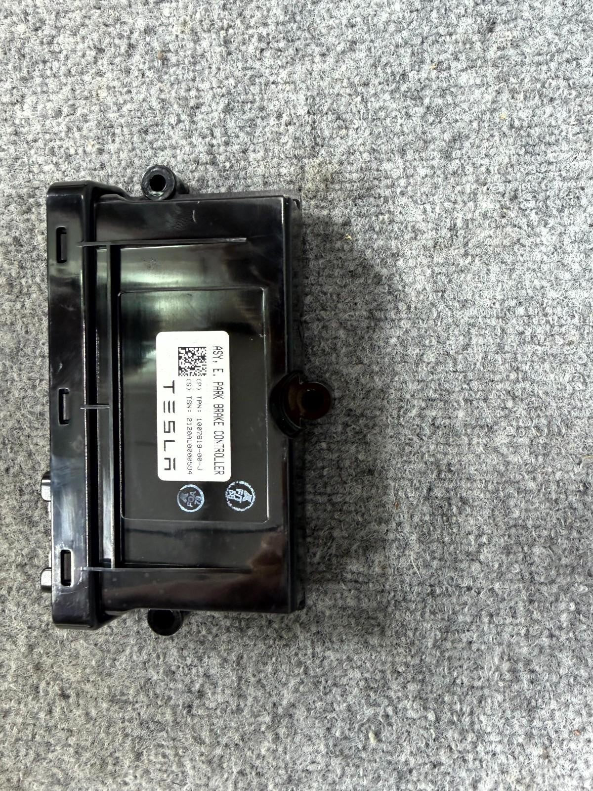 12-20 Tesla Model X S Parking Brake Computer Control Module OEM, 1007618-00-J