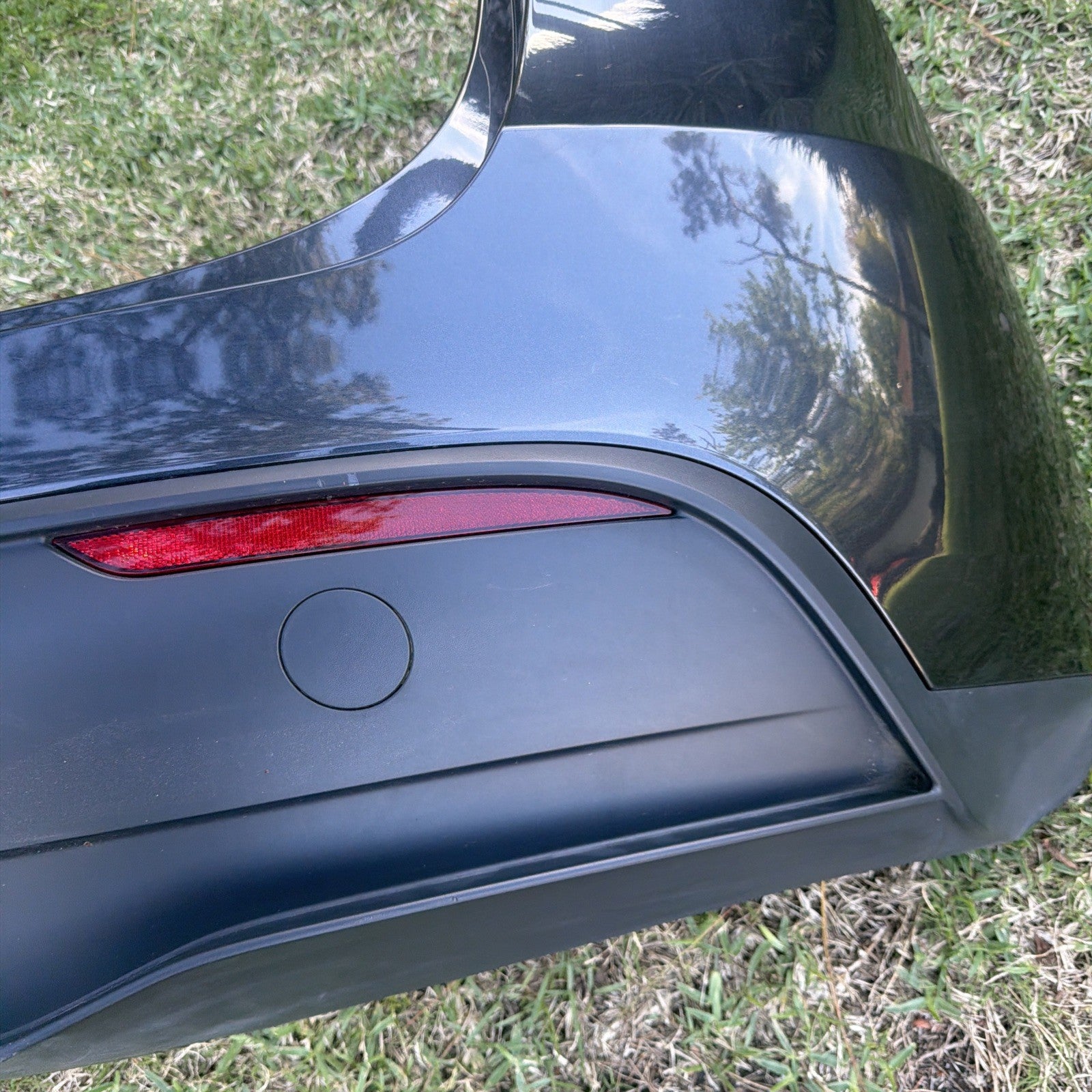 23-24 Model Y Rear Bumper Cover + Lower Valance Diffuser Gray PN01 1494005-00-B