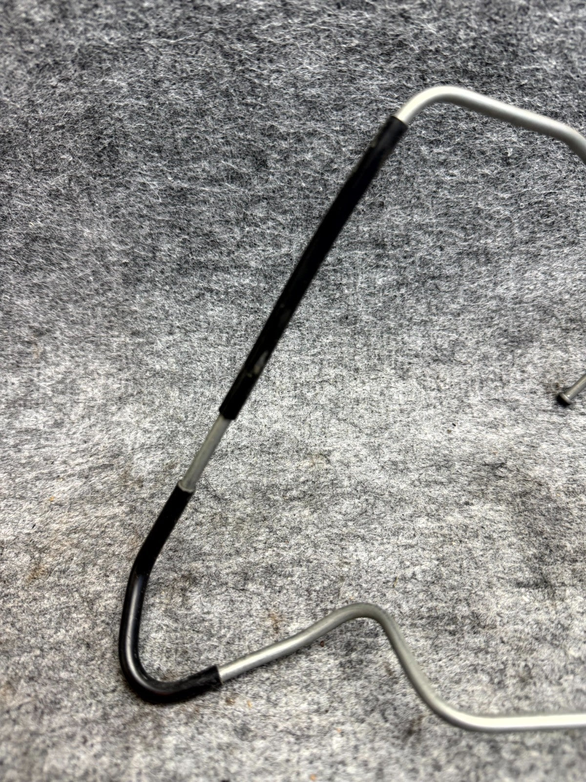 ♦️2017-2023 TESLA MODEL 3 FRONT LEFT SIDE BRAKE HOSE LINE TUBE OEM, 1044721-00-D