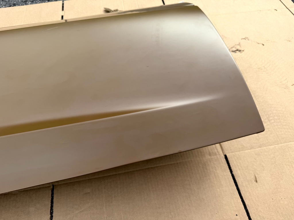 2024-2025 TESLA MODEL 3 FRONT RIGHT PASSENGER SIDE DOOR SHELL OEM, 1751846-E0-A