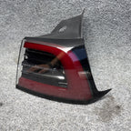 2017-2023 Tesla Model 3 Model Y RIGHT RH Tail Light 1077398-00 3-pins plug OEM