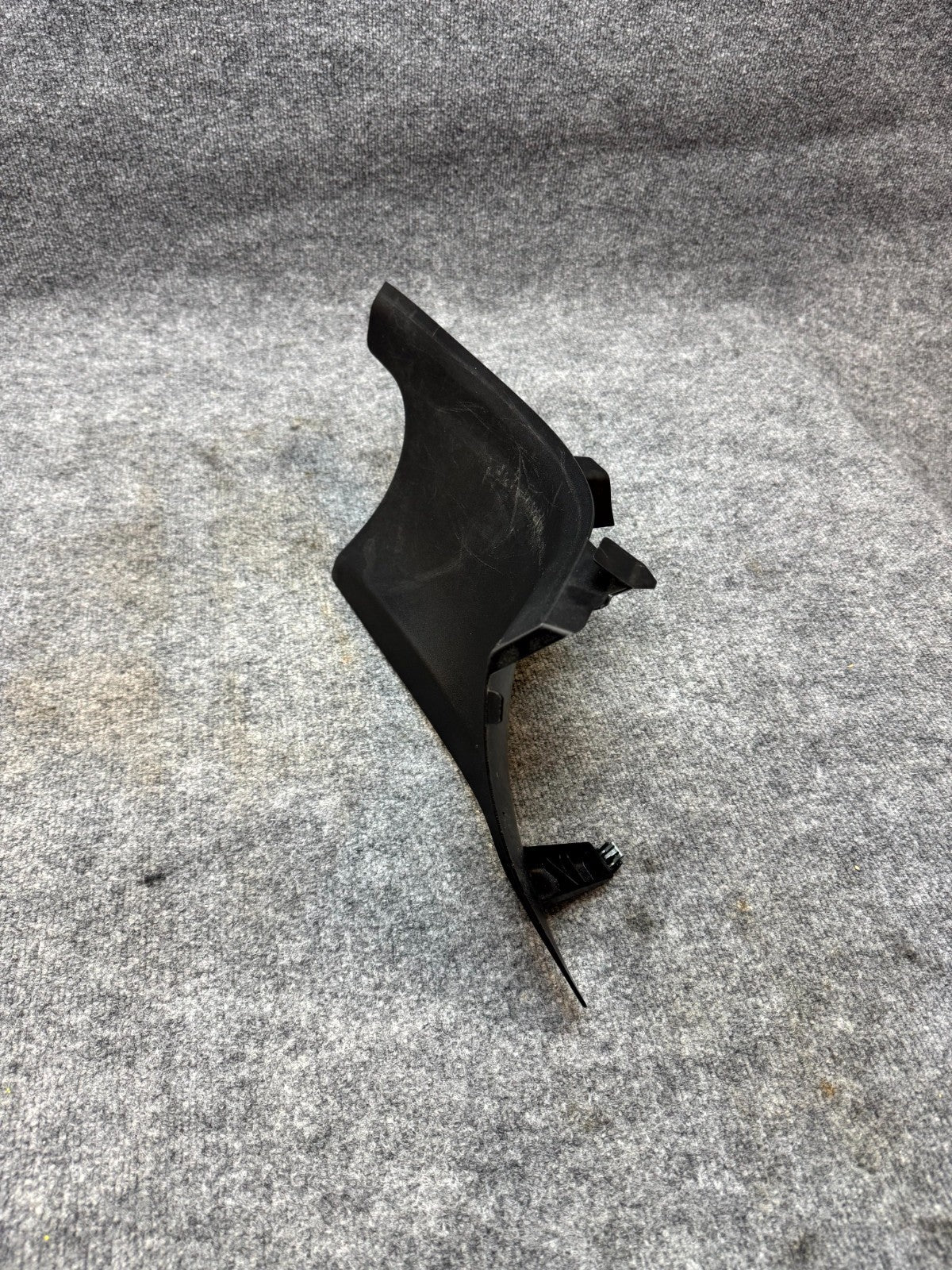 20-24 TESLA MODEL Y REAR RIGHT C-PILLAR LOWER COVER TRIM PANEL OEM, 1494626-00-C