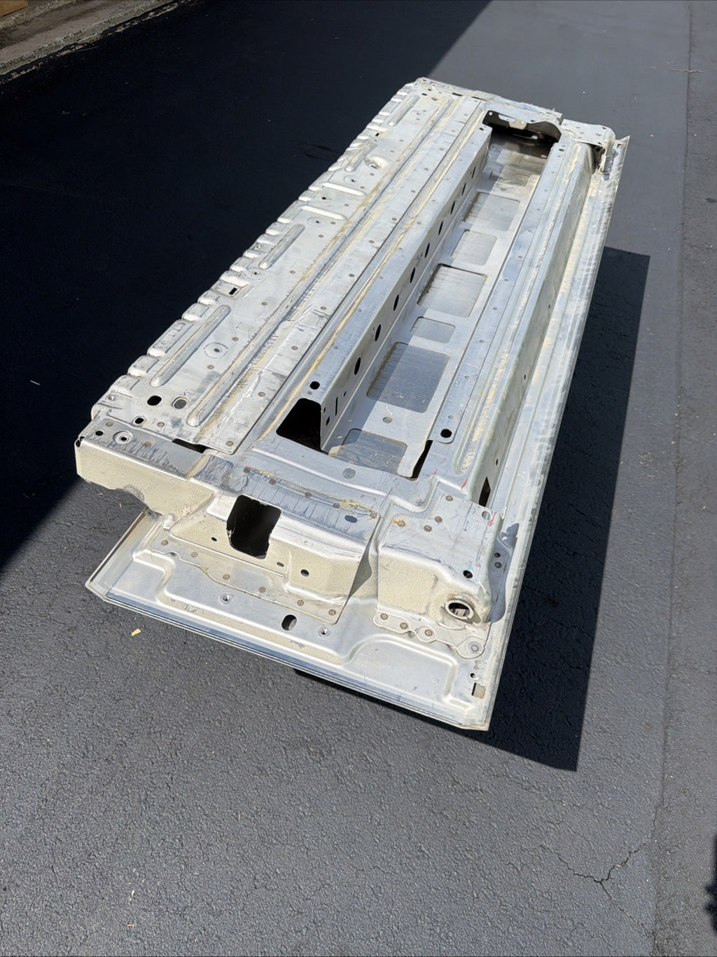 2024-2026 Tesla Cybertruck Rear Tailgate Panel Door 1812358-00-A trunk lid OEM