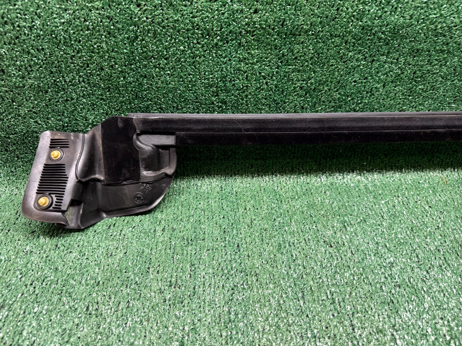 ♦️2020-2023 TESLA MODEL Y REAR RIGHT SIDE DOOR INNER BELT SEAL OEM, 1500065-00-C