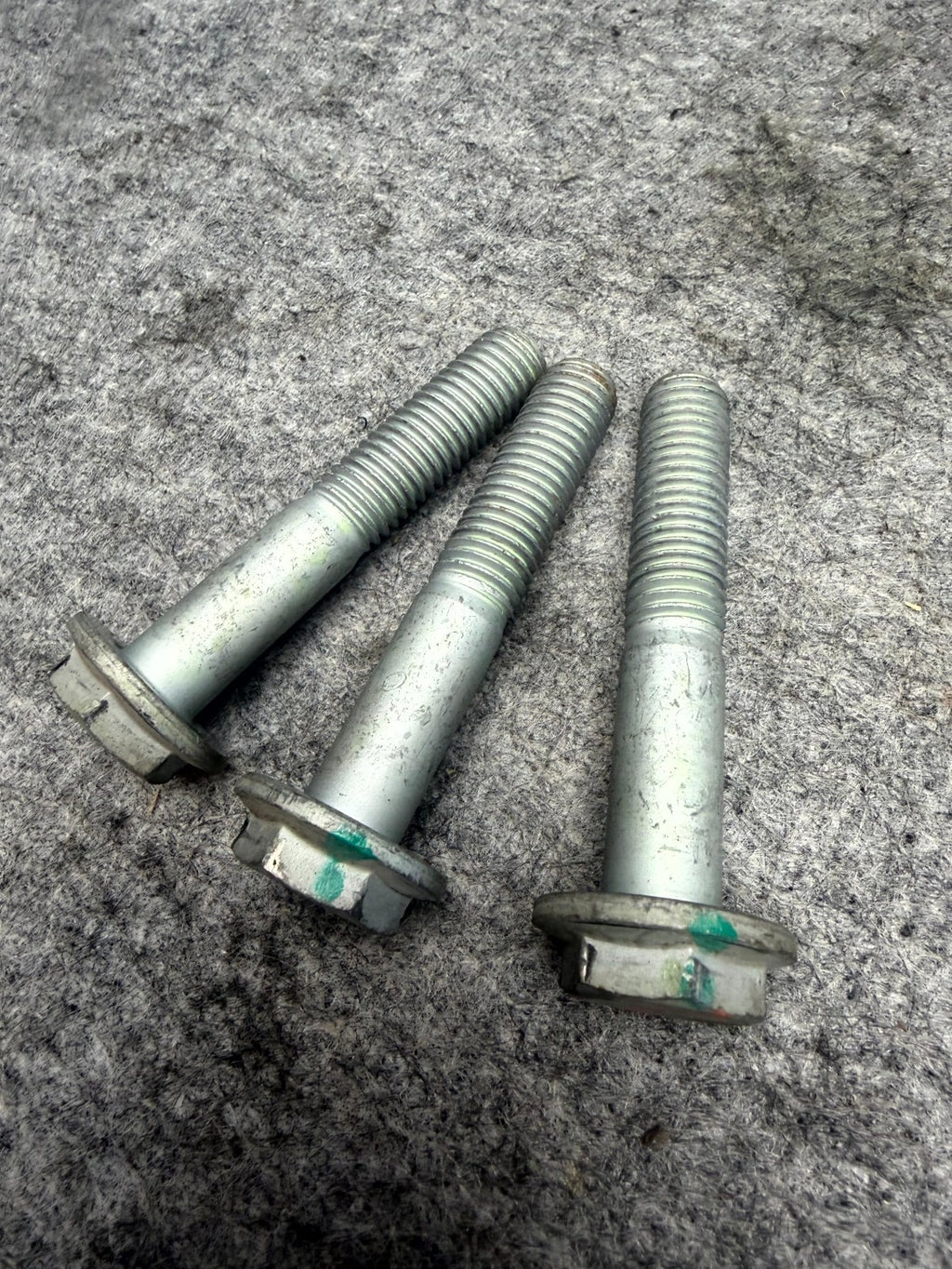 ♦️2012 - 2016 TESLA MODEL S STEERING RACK BOLTS SET OF 3 OEM