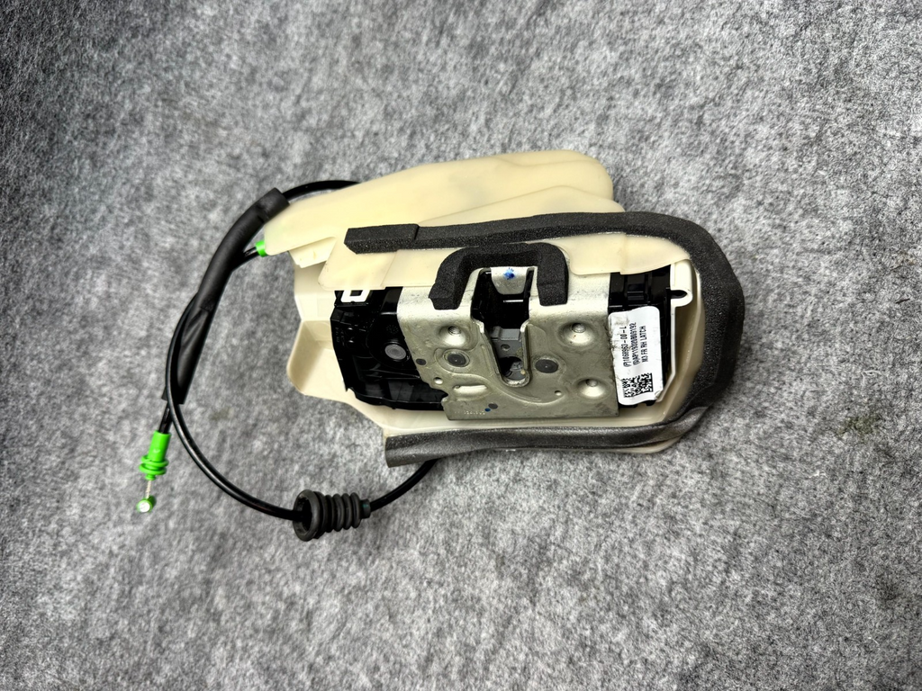 ♦️17–23 TESLA MODEL 3 FRONT RIGHT DOOR LOCK LATCH ACTUATOR OEM, 1068963-00-L