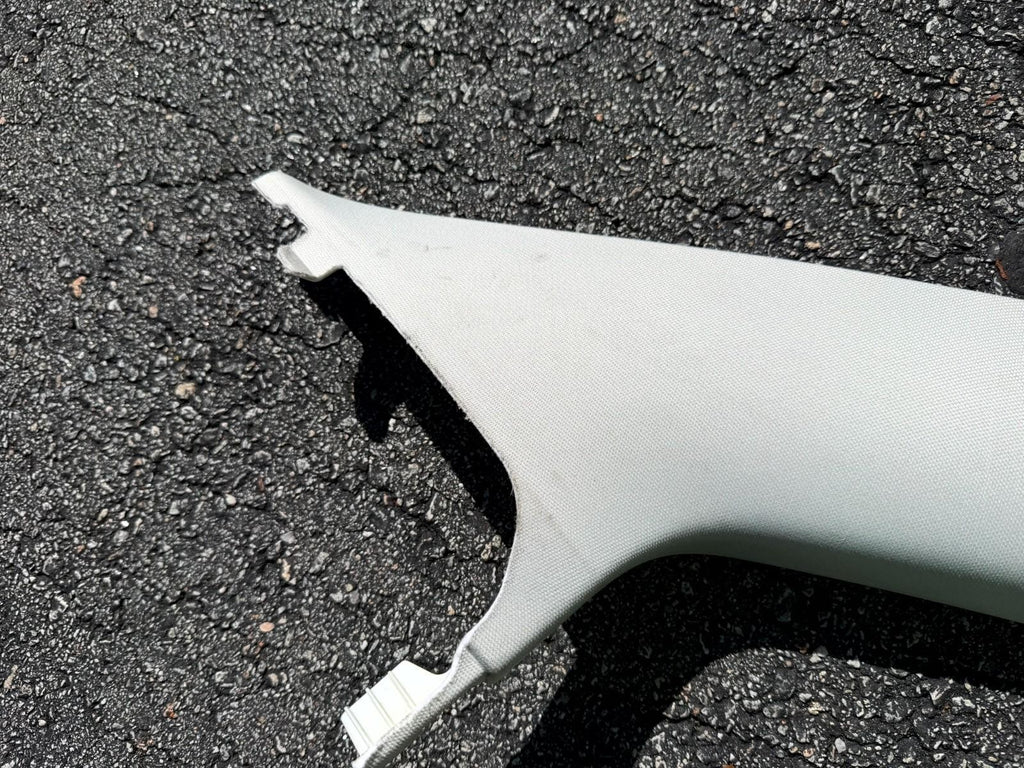♦️2017-2023 TESLA MODEL 3 FRONT RIGHT WINDSHIELD A PILLAR TRIM OEM, 1086241-91-J
