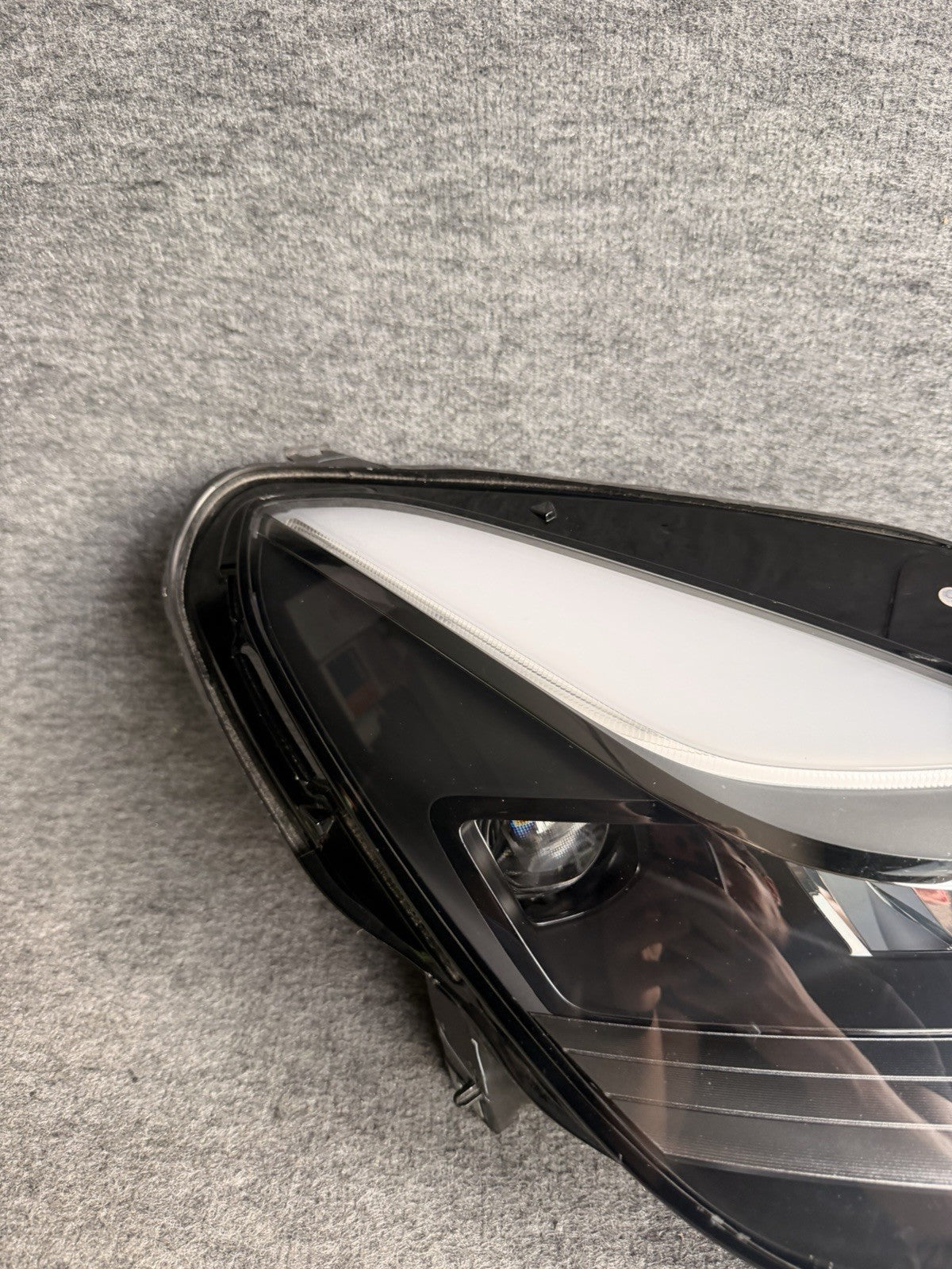 2017-2024 Tesla Model 3 / Y Right Passenger Side Headlight LED 1514953-00-C OEM