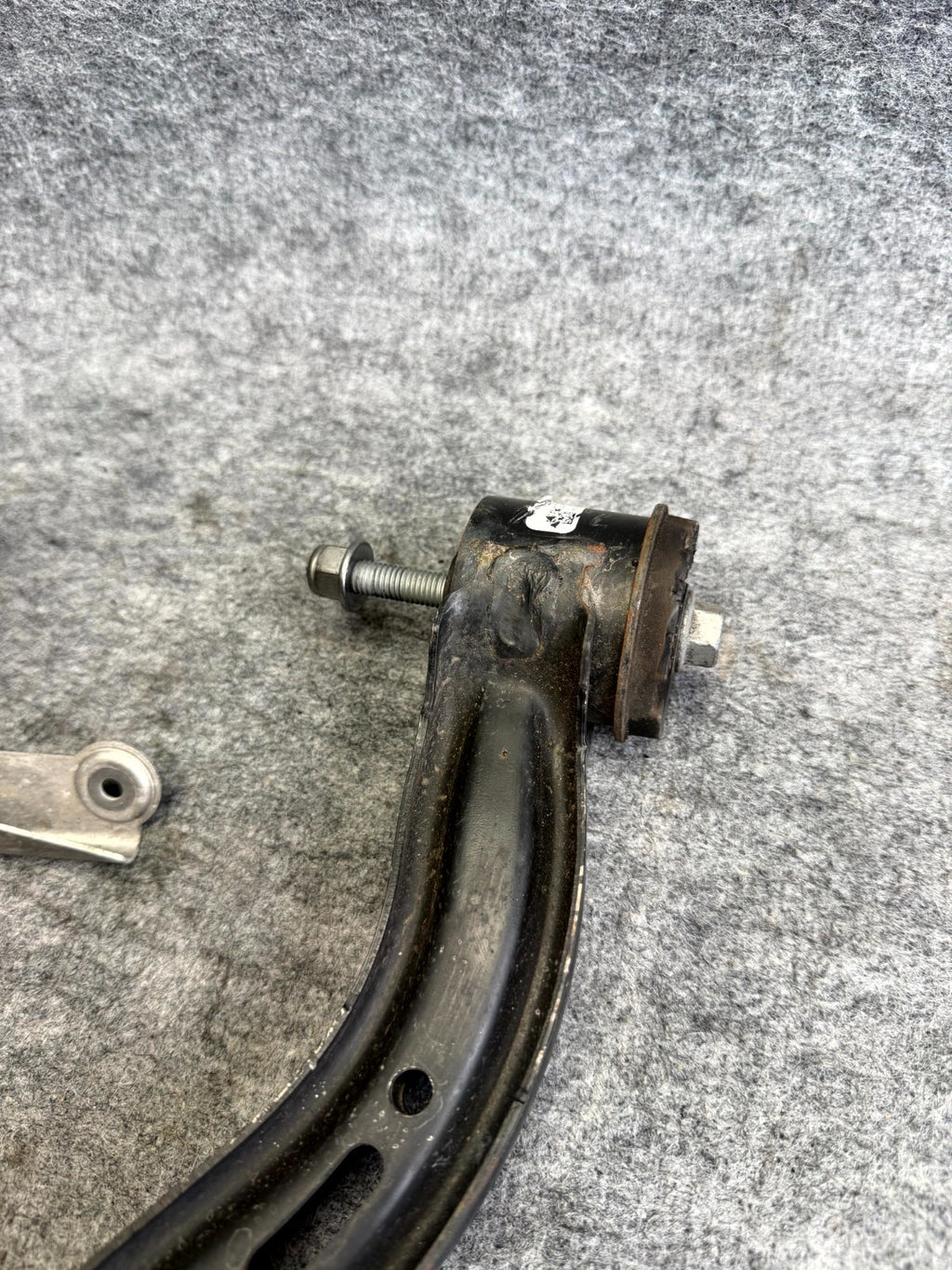 ♦️2012 - 2020 TESLA MODEL S FRONT LEFT SIDE UPPER CONTROL ARM OEM 1043965-00-A