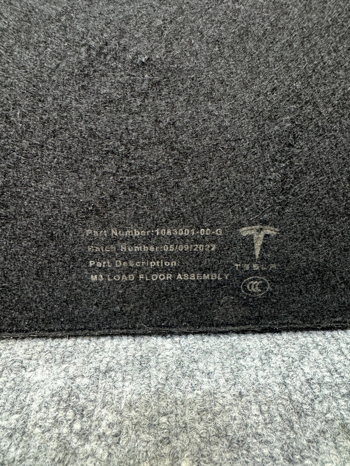 2017–2023 TESLA MODEL 3 REAR TRUNK CARGO FLOOR MAT COVER CARPET OEM,1083001-00-G
