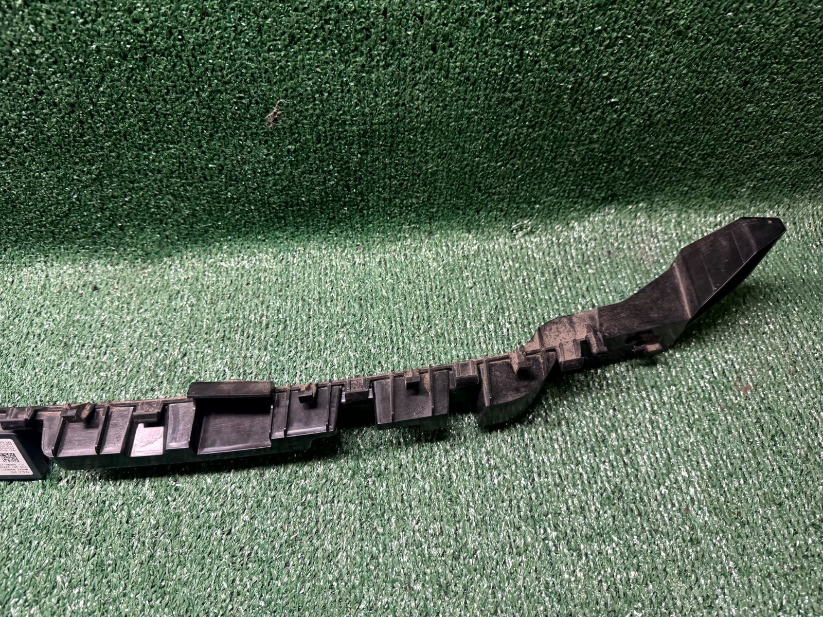 ♦️20–23 TESLA MODEL Y REAR BUMPER SUPPORT BRACKET W/ ANTENNA OEM, 1508179-00-C