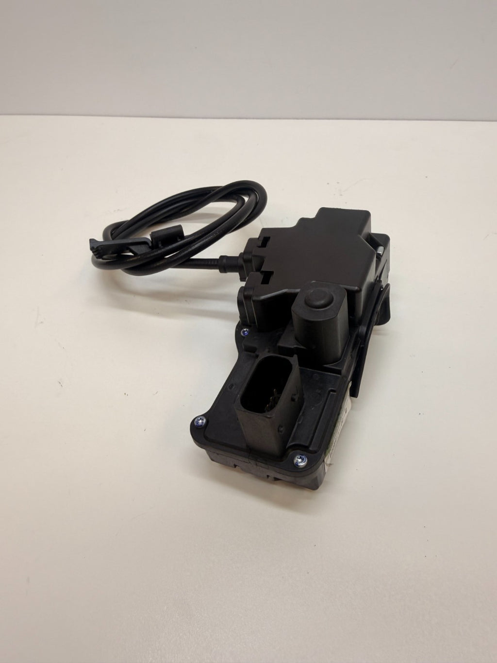 12-20 Tesla Model S Rear Driver Side Door Lock Latch Actuator Left 6008911-00-D