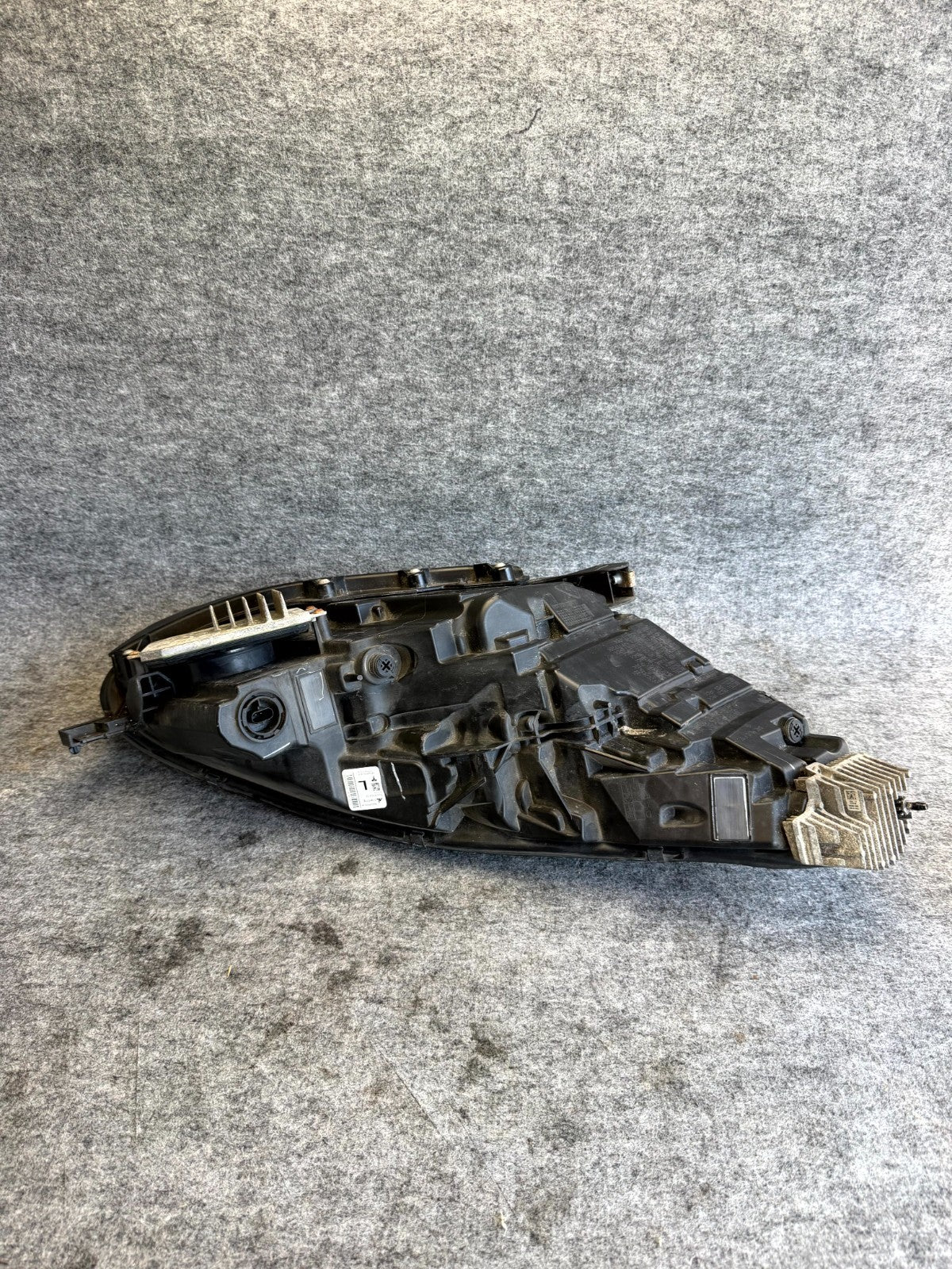 ♦️2017 - 2021 TESLA MODEL 3 LEFT SIDE HEADLIGHT REFLECTOR LED OEM, 1077371-10-I