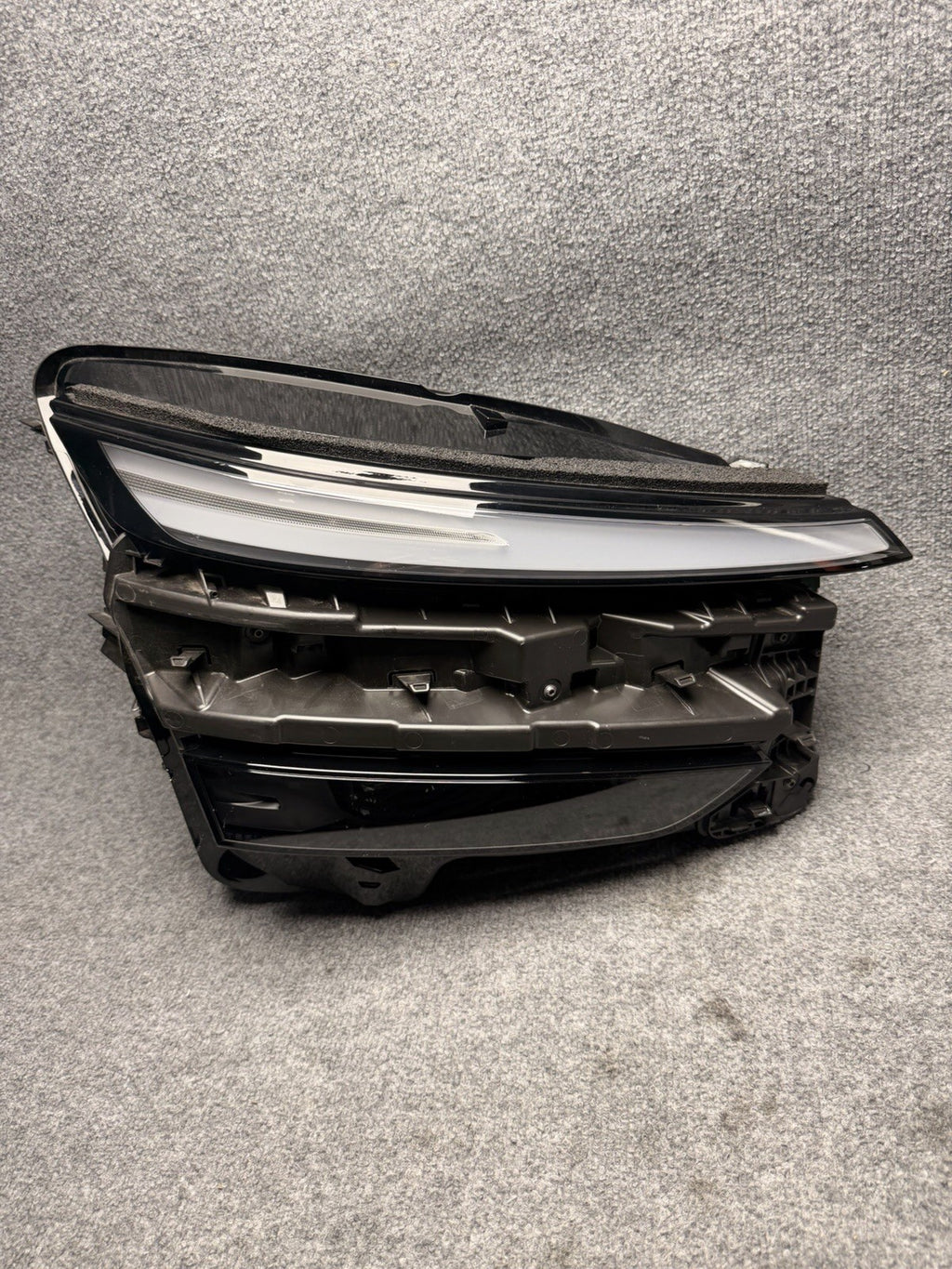 2025-2026 Tesla Model Y Juniper Right Side Headlight 1918348-00-D OEM