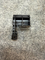 2020 - 2024 TESLA MODEL Y LEFT SIDE ROCKER PANEL BRACKET CLIP OEM, 1555376-00-C