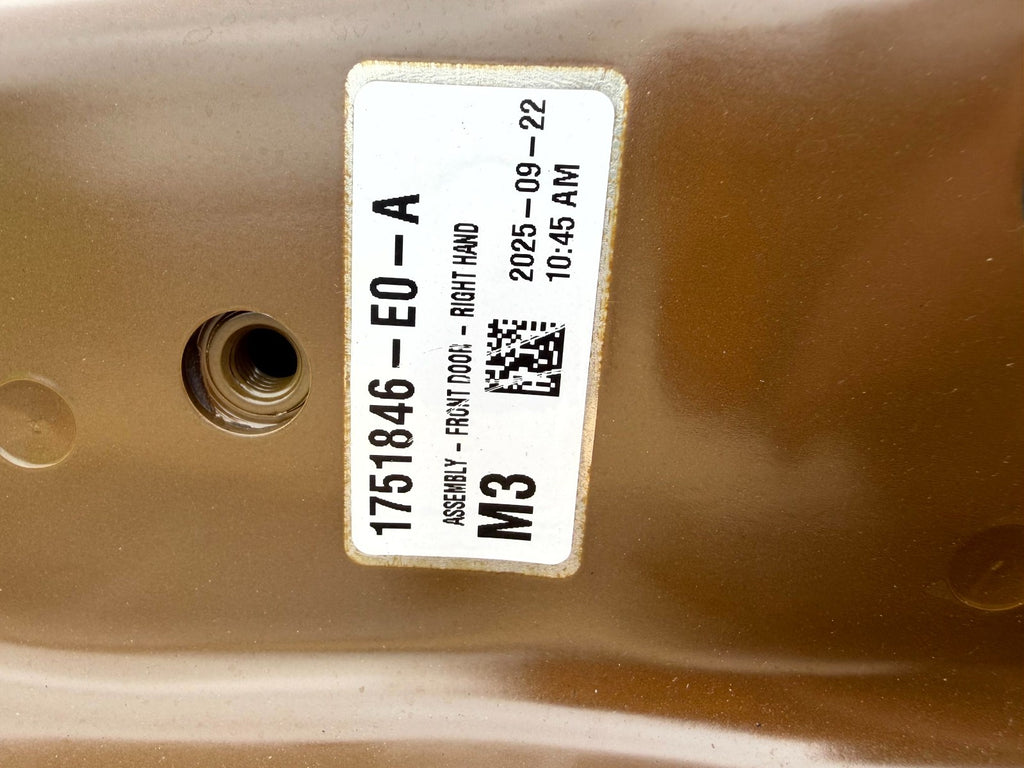 2024-2025 TESLA MODEL 3 FRONT RIGHT PASSENGER SIDE DOOR SHELL OEM, 1751846-E0-A