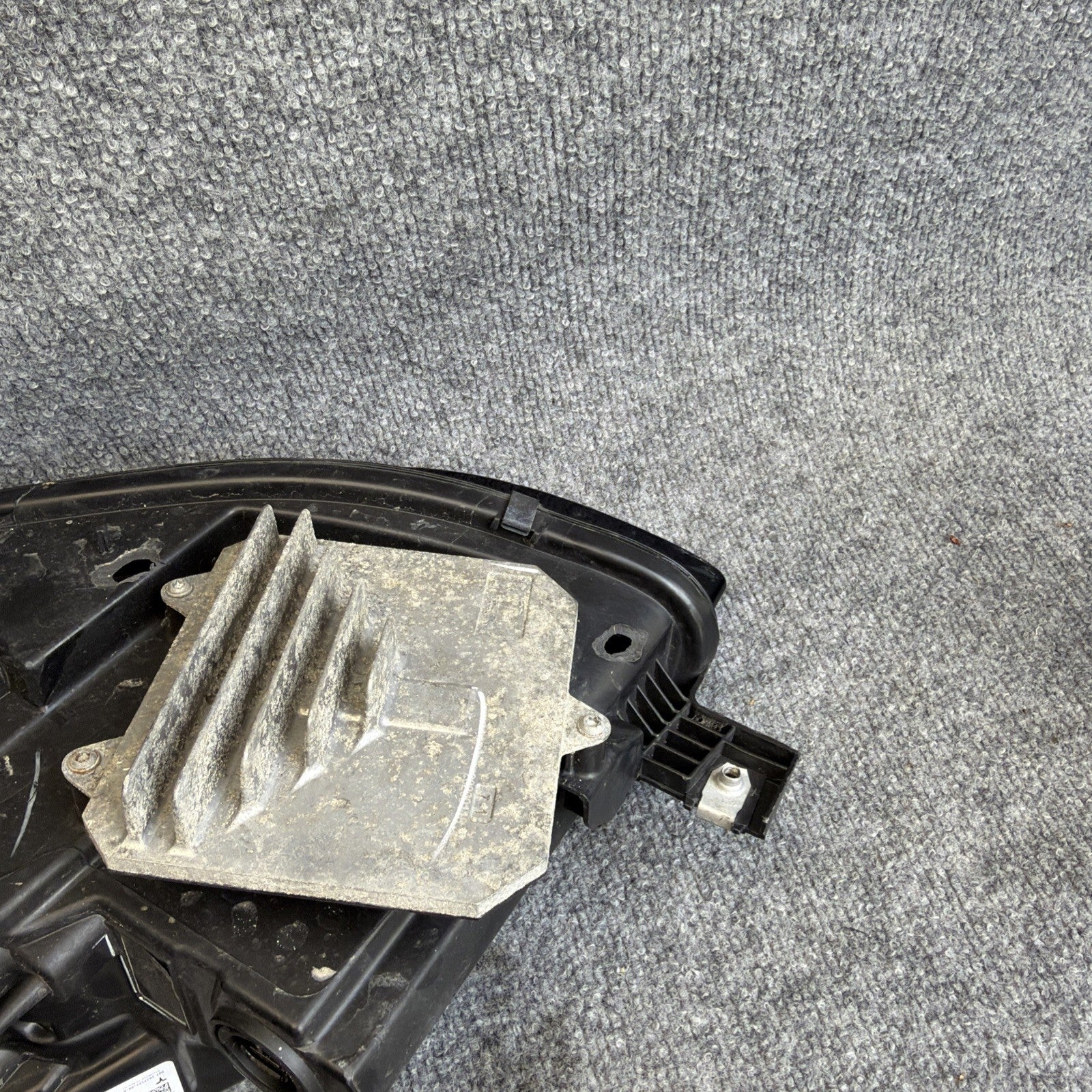DMG⚠️2017-2023 Tesla Model 3 Y Front Right Passenger LED Headlight OEM